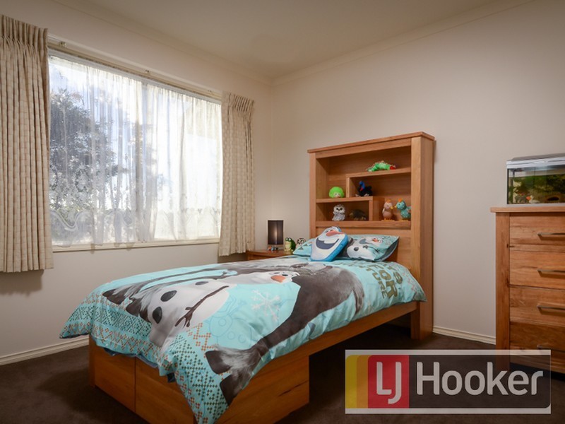 25 Bounty Way, Berwick VIC 3806