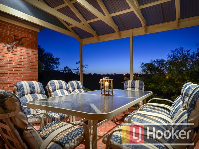 25 Bounty Way, Berwick VIC 3806