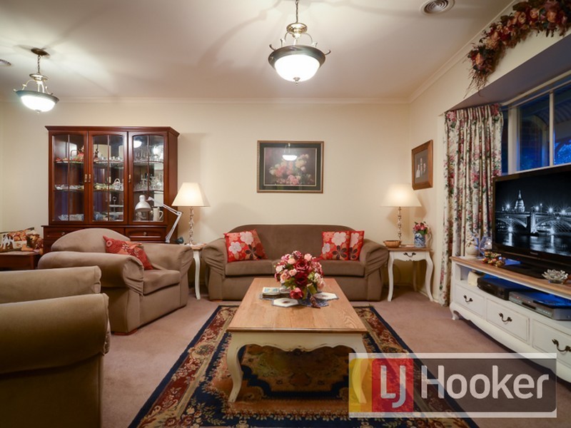 15 Shamrock Close, Narre Warren South VIC 3805