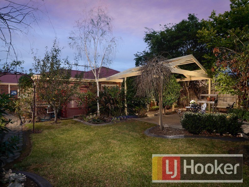 15 Shamrock Close, Narre Warren South VIC 3805