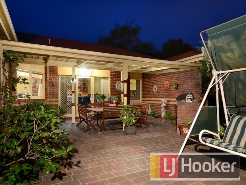 15 Shamrock Close, Narre Warren South VIC 3805