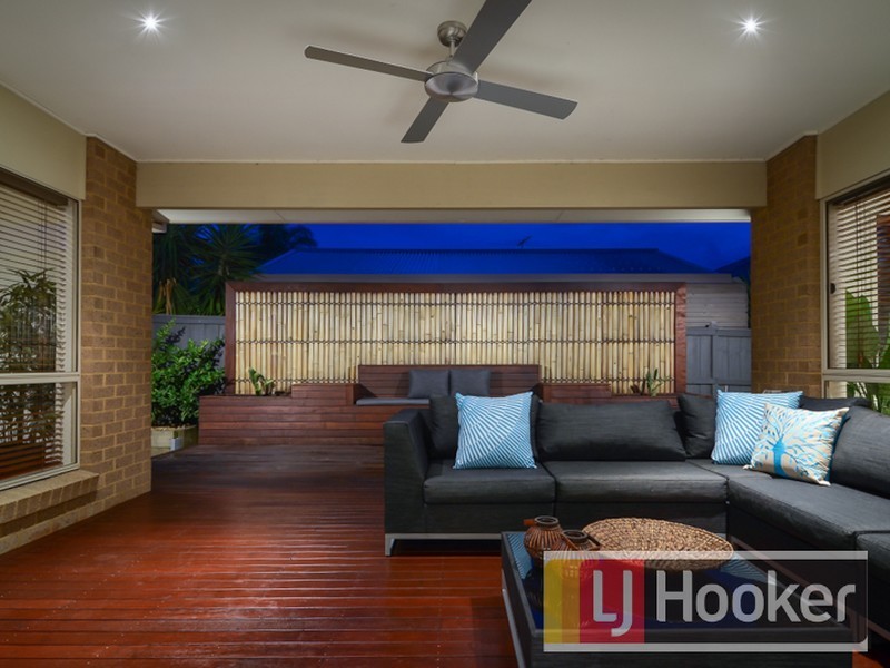 94 Skyline Way, Berwick VIC 3806