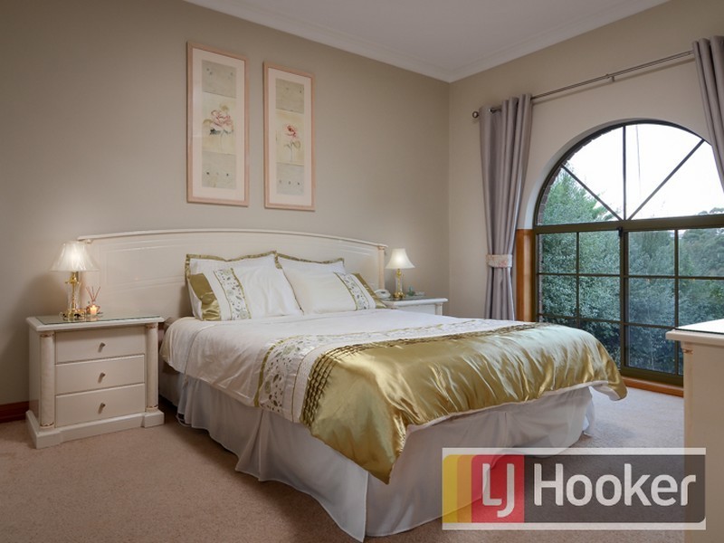 7 Mahon Avenue, Beaconsfield VIC 3807