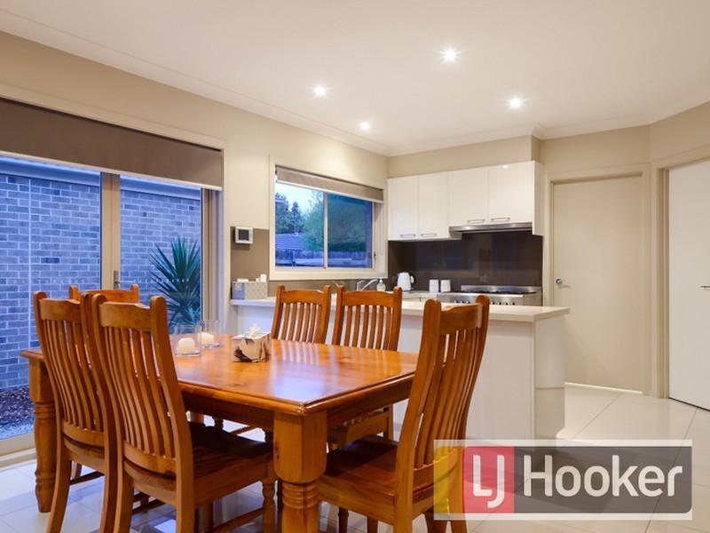 1/12 Kilvington Court, Berwick VIC 3806