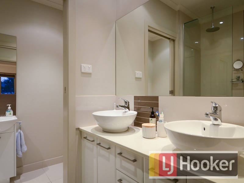 1/12 Kilvington Court, Berwick VIC 3806