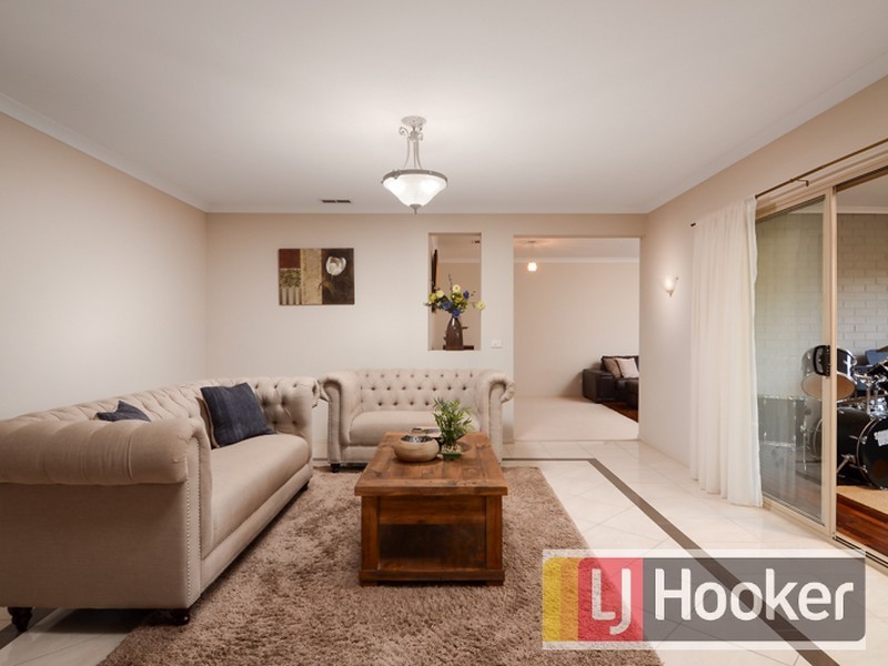 4 Jarvis Close, Narre Warren South VIC 3805