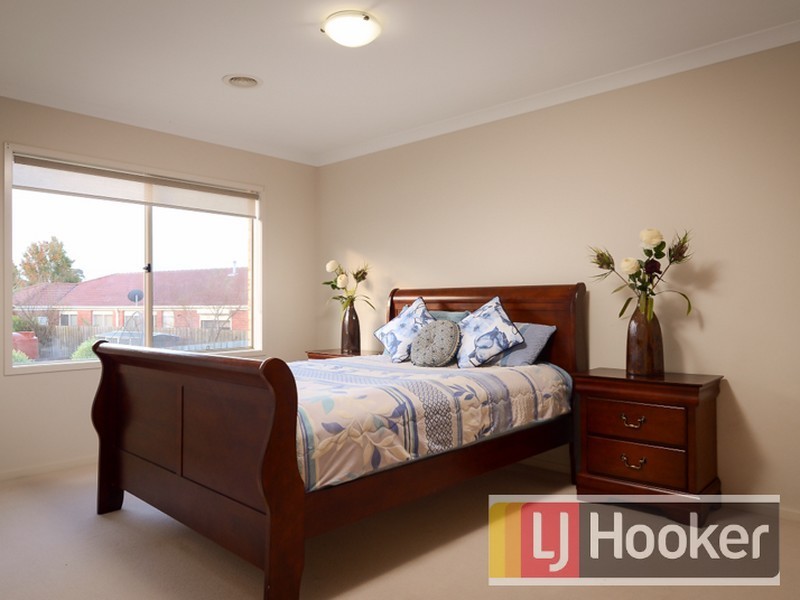 4 Jarvis Close, Narre Warren South VIC 3805