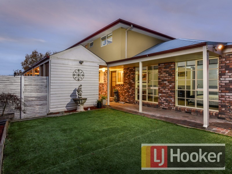 9 Howell Drive, Berwick VIC 3806