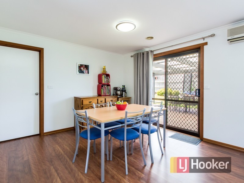 5 Daniher Close, Berwick VIC 3806