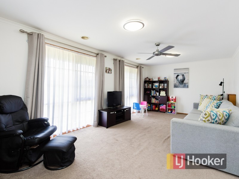 5 Daniher Close, Berwick VIC 3806