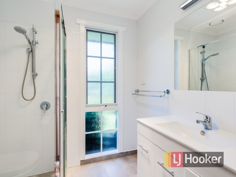 5 Daniher Close, Berwick VIC 3806