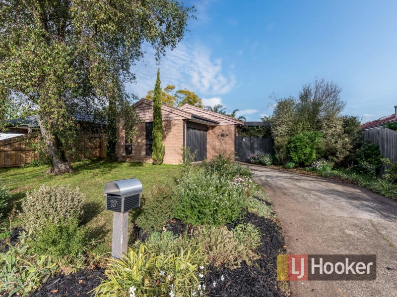 13 Willslie Crescent, Berwick VIC 3806