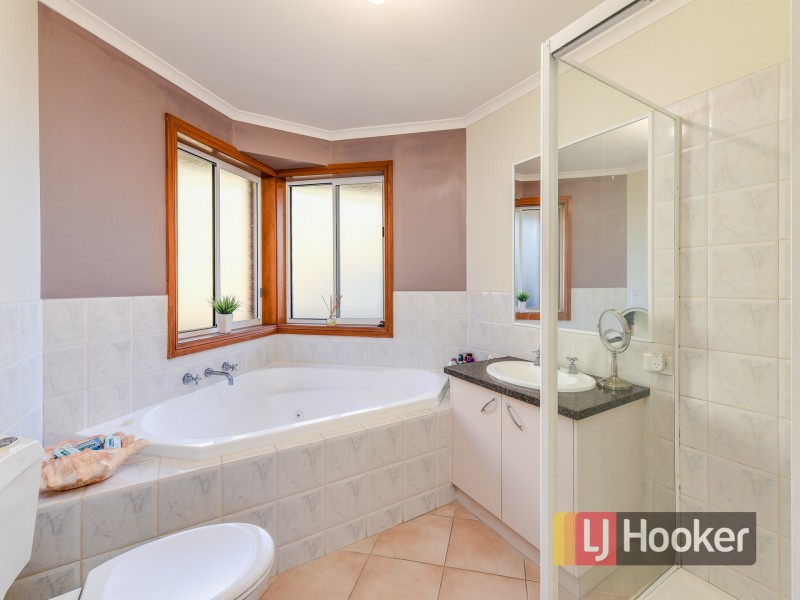 13 Ashford Court, Berwick VIC 3806