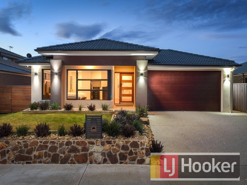 15 Hedgevale Drive, Officer VIC 3809