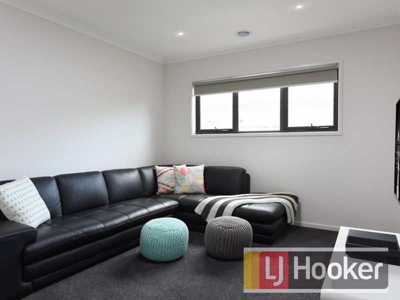 15 Hedgevale Drive, Officer VIC 3809