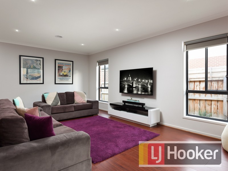 15 Hedgevale Drive, Officer VIC 3809