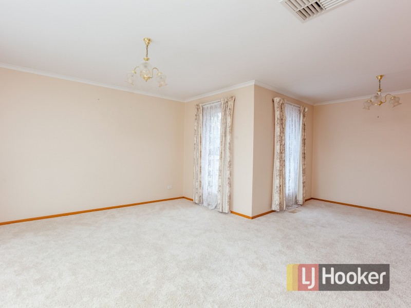 28 Sunnyside Drive, Berwick VIC 3806