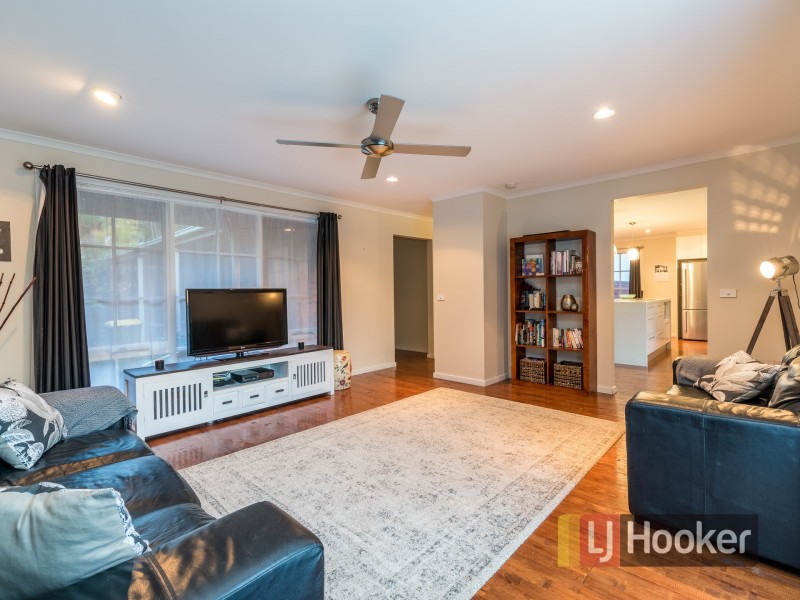 14 Mahon Avenue, Beaconsfield VIC 3807