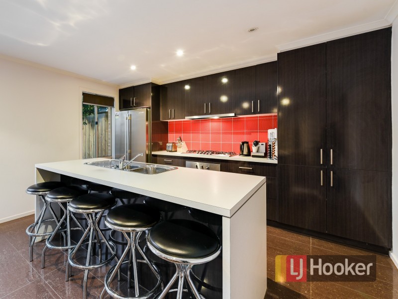 3/55-57 Strathavan Drive, Berwick VIC 3806