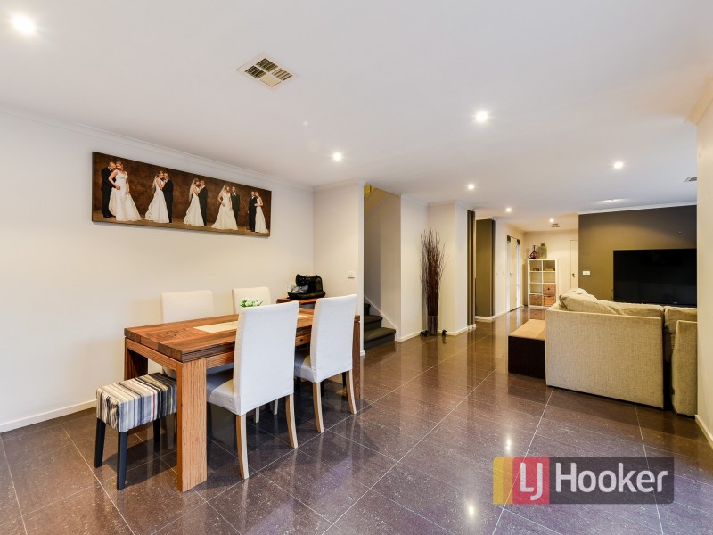 3/55-57 Strathavan Drive, Berwick VIC 3806