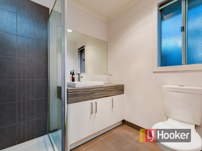 3/55-57 Strathavan Drive, Berwick VIC 3806