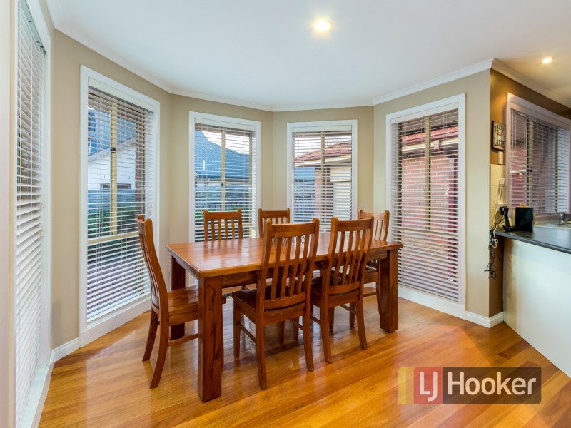 21 Grove Gardens, Berwick VIC 3806