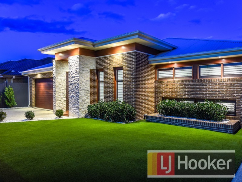 14 Black Caeser Drive, Cranbourne East VIC 3977