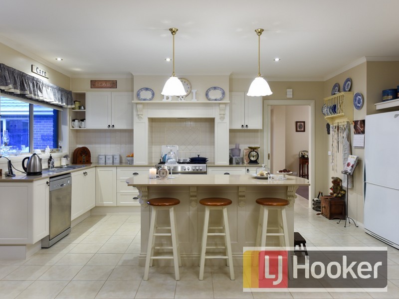 36 Montpelier Drive, Berwick VIC 3806