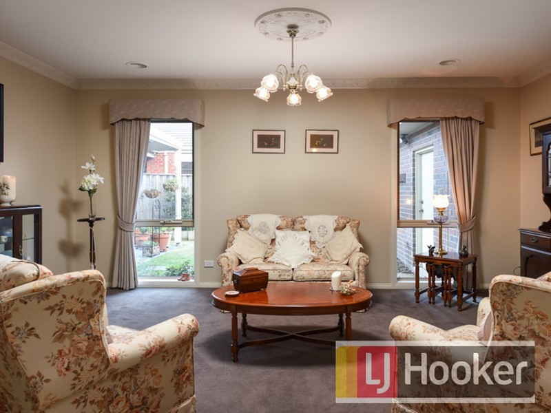 36 Montpelier Drive, Berwick VIC 3806