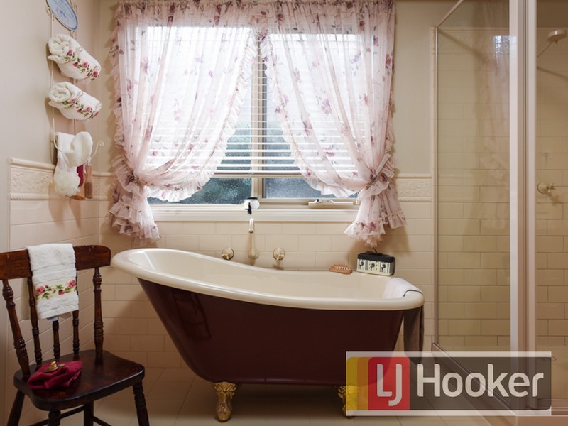 36 Montpelier Drive, Berwick VIC 3806