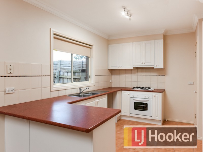 1/12-14 Harkaway Road, Berwick VIC 3806