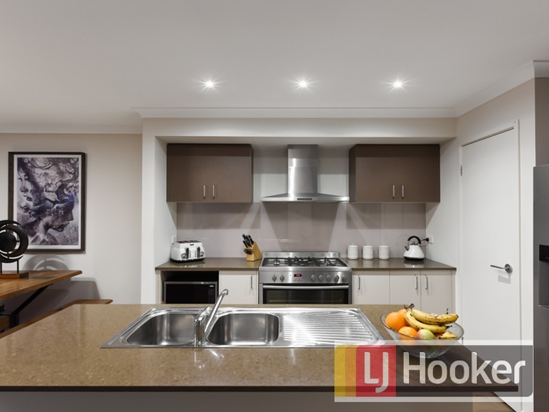 29 Mallard Avenue, Officer VIC 3809