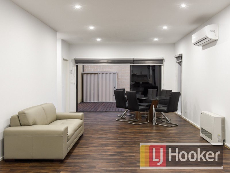 5/2 Harkaway Road, Berwick VIC 3806