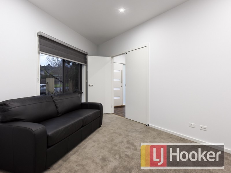 5/2 Harkaway Road, Berwick VIC 3806