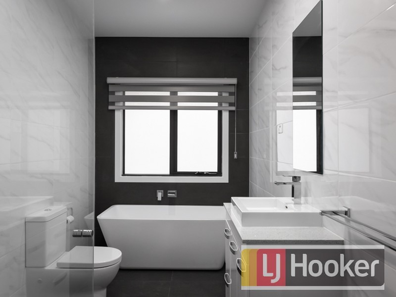 5/2 Harkaway Road, Berwick VIC 3806