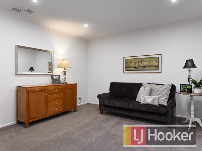 18 Meg Way, Berwick VIC 3806