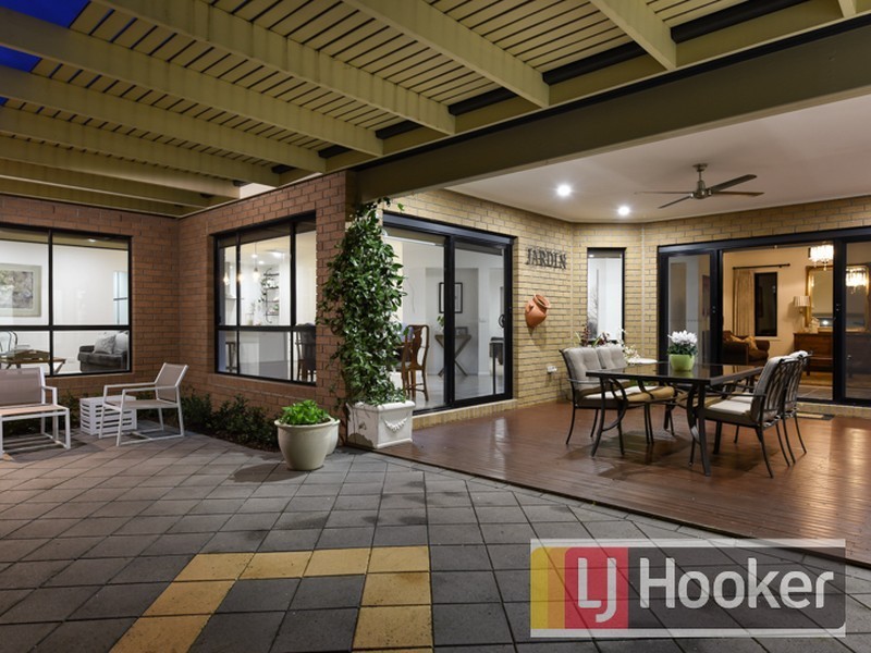 18 Meg Way, Berwick VIC 3806