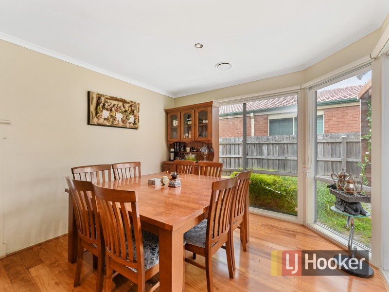 4 Demint Walk, Narre Warren South VIC 3805