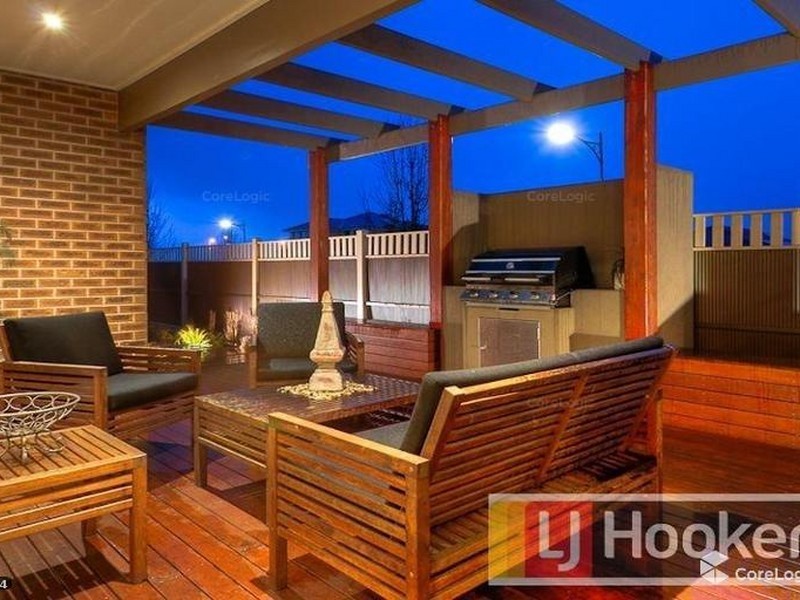 7 Loxton Way, Pakenham VIC 3810