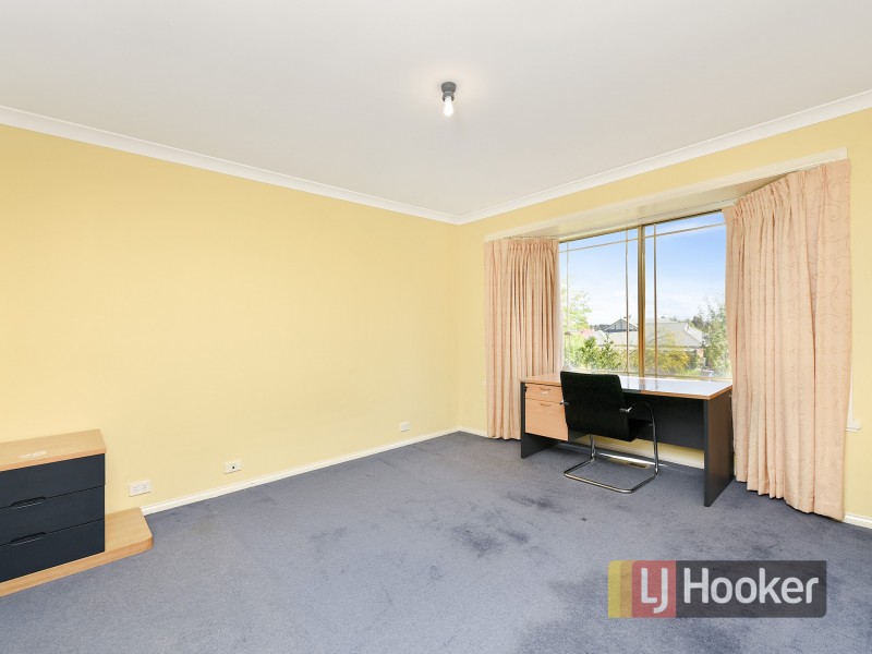 30 John Fisher Drive, Berwick VIC 3806