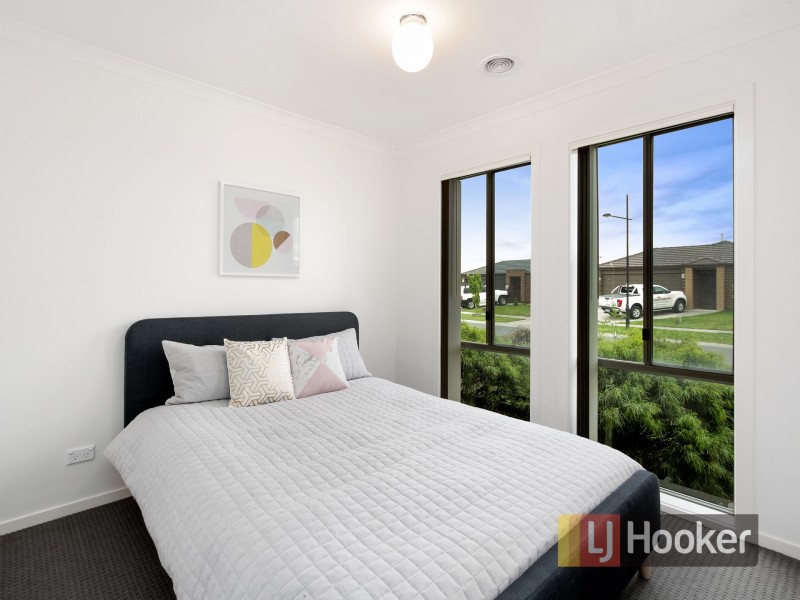 15/7 Melissa Way, Pakenham VIC 3810