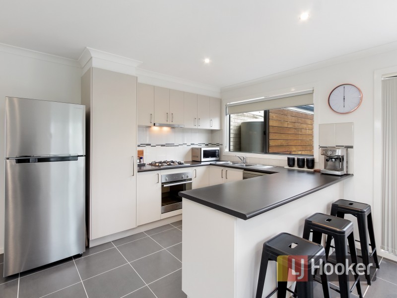 15/7 Melissa Way, Pakenham VIC 3810