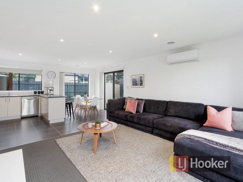 15/7 Melissa Way, Pakenham VIC 3810