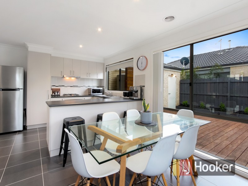 15/7 Melissa Way, Pakenham VIC 3810