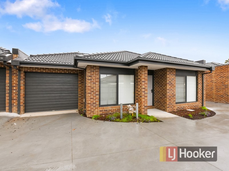 Unit 5/2 Wadsley Avenue, Pakenham VIC 3810