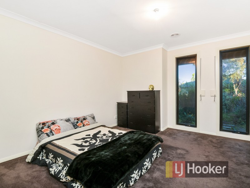 15 Marija Crescent, Berwick VIC 3806