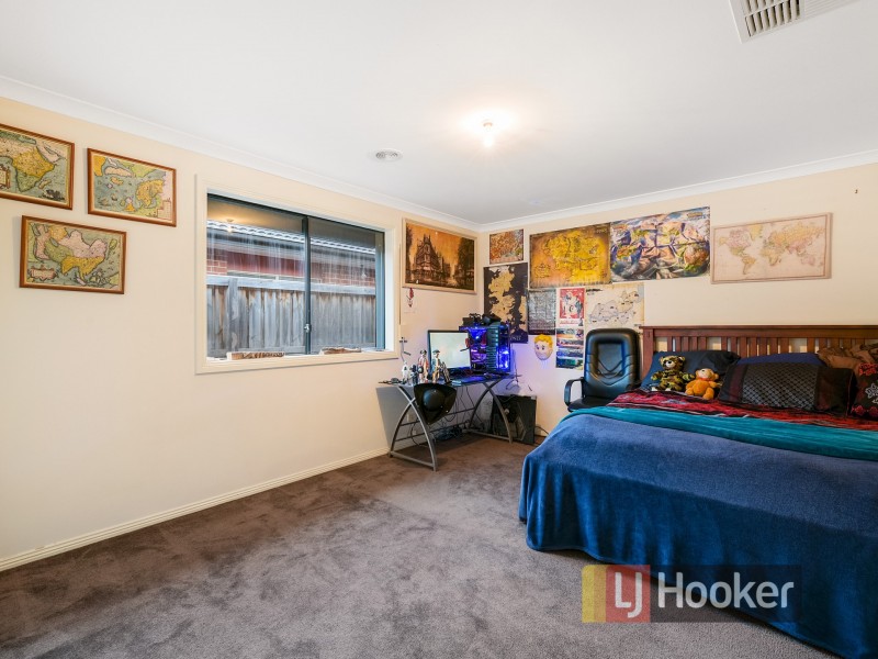 15 Marija Crescent, Berwick VIC 3806