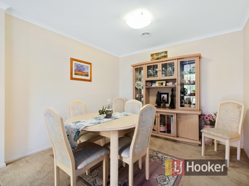 37 Cranston Close, Narre Warren North VIC 3804