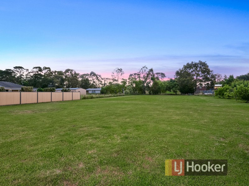 37 Cranston Close, Narre Warren North VIC 3804