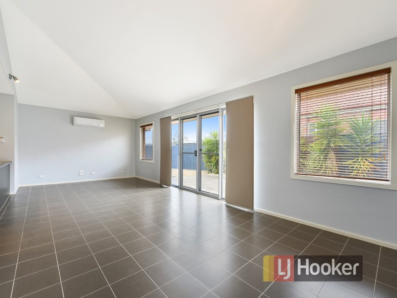 50 The Parkway, Pakenham VIC 3810